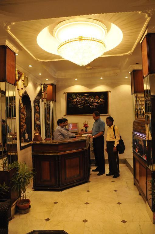 Hotel Heera Kolkata Luaran gambar
