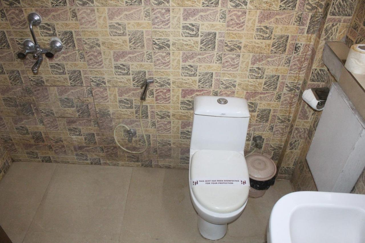 Hotel Heera Kolkata Luaran gambar