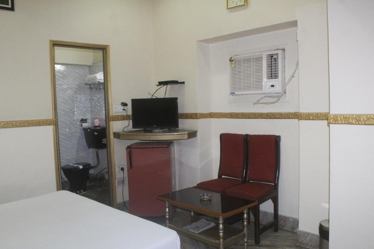 Hotel Heera Kolkata Luaran gambar