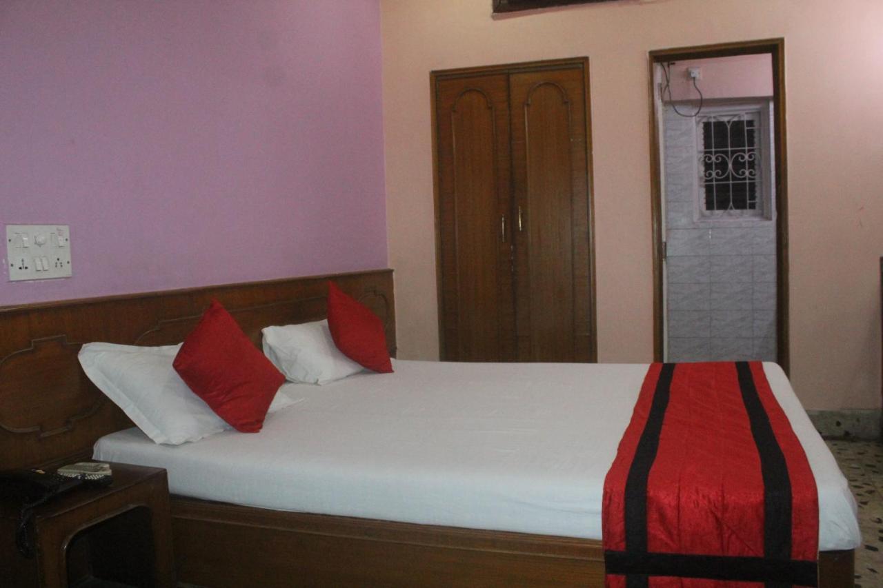 Hotel Heera Kolkata Luaran gambar